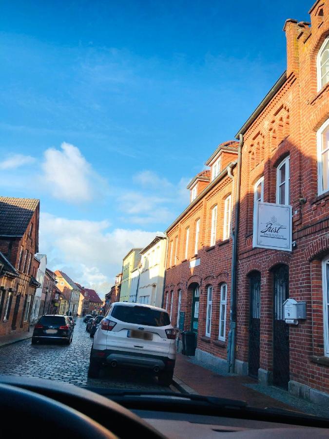 Just Bar - Pension Gadebusch Zewnętrze zdjęcie